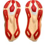 Zapatillas ASICS Novablast 6 White/Vivid Coral Mujer - 5